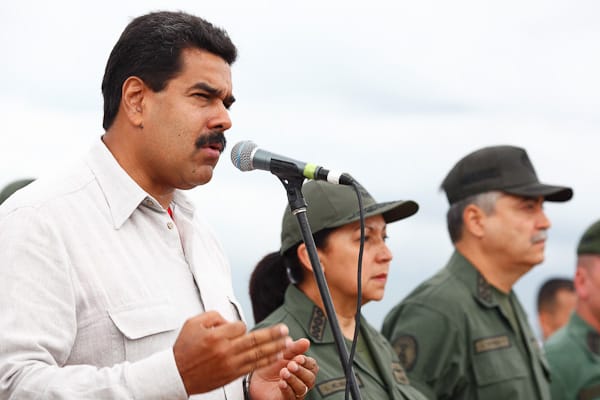 Soberanía aérea y seguridad operacional: El dilema de volar a Venezuela